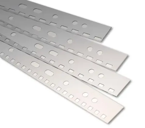 Záves do zakladača pre plastové chrbty s eurodierovaním (ibi-strip)
