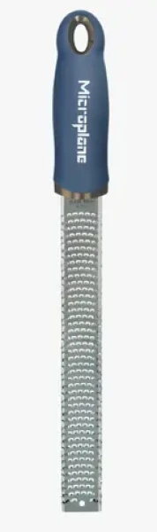 Microplane Premium Classic džínsovo-modrá / jemné strúhadlo / 32.5 cm / nerezová oceľ (46223)