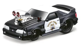Maisto Muscle Machines - 1993 Ford Mustang SVT Cobra