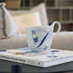 Royal Copenhagen Porcelánový hrnček Alphabet 330 ml – L