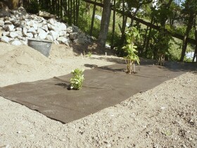 Rozložiteľná ekotextília zo 100% biomasy (s prírodnými vláknami) – Agrotex EKO+  - 157 g/m² 2×50 m [100 m²]