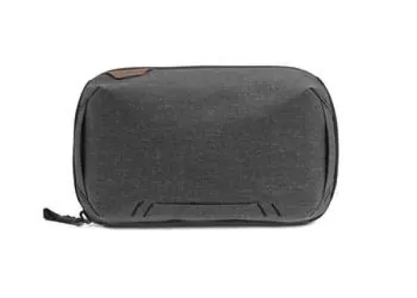 Peak Design Tech Pouch v2 Charcoal (tmavo šedá) / Organizér / na káble a drobné príslušenstvo (BTP-CH-3)