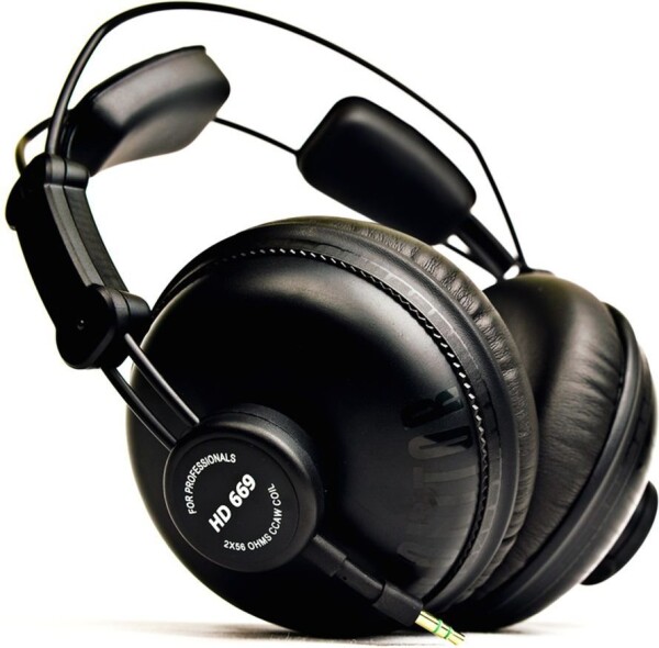 Superlux HD669