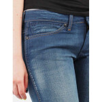 Wrangler Charlie DD W201LY059 SPOJENÉ STÁTY AMERICKÉ 28 / 30