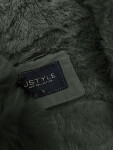 Krátka zimná bunda parka v army farbe s kožušinovou podšívkou (16M9062-136) odstíny zelené S (36)