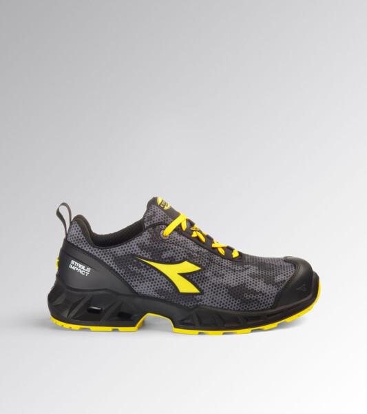 Bezpečnostná obuv Diadora SHARK STABLE IMP LOW S3S FO SR SC ESD Veľkosť topánky: 46, Čierna