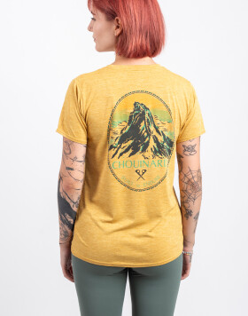 Patagonia W's Cap Cool Daily Graphic Shirt - Lands Chouinard Crest: Beeswax Tan X-Dye L