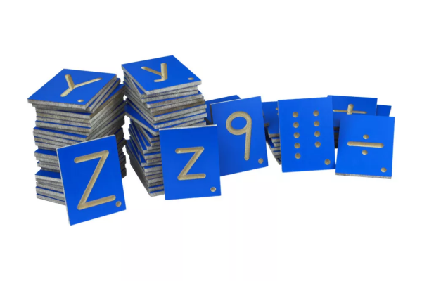 Moyo Montessori Moyo Montessori Štítky s číslami a písmenami