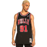 Mitchell Ness Chicago Bulls NBA Swingman Alternate Jersey Bulls 97 Dennis Rodman SMJYGS18152-CBUBLCK97DRD Pánske oblečenie