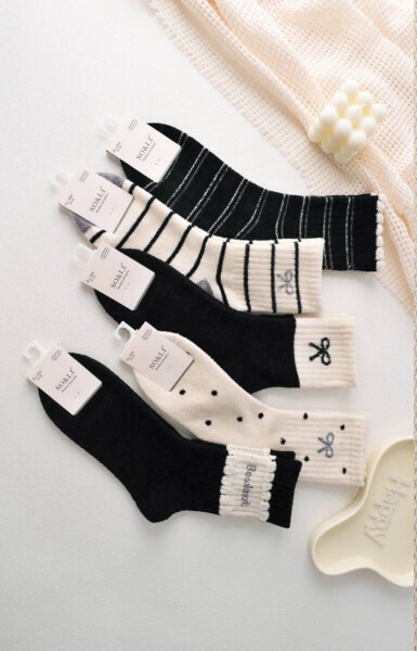 WiK 074 Dámske velúrové ponožky 045 35-42 černá 39-42