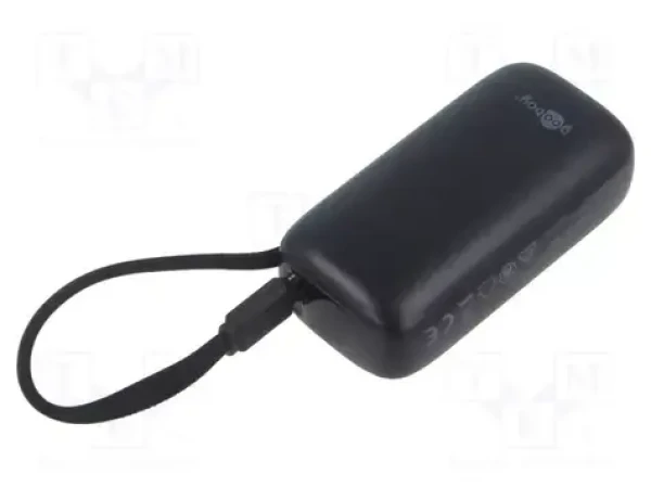 Goobay 5000 mAh čierna / Powerbanka / integrovaný USB-C kábel 13 cm / PD / QC / 20 W (76250)
