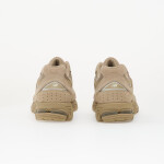 Tenisky New Balance 2002 Stoneware/ Silver Metallic EUR 38.5