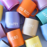 DESIGN LETTERS Porcelánový hrnček Lilac Happy 300 ml