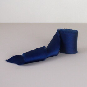 Bella Rose Saténová stuha 4 cm – Navy Blue (4,5 m)