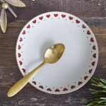 Bloomingville Keramický dezertný tanier Jolly Red Hearts 16 cm