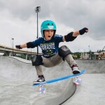 MalPlay Svietiaci skateboard čierny LED RGB KOLIESKA