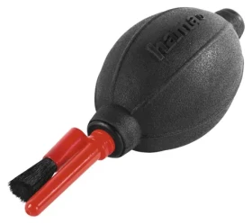 HAMA Dust Ex Brush 55 čierno-červená / Čistiaci balónik s kefkou / pre fotoaparáty a optiku / priemer 5,5 cm (5649)