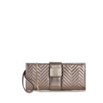 Outlet - GUESS kabelka Night Twist Wristlet pewter Sivá