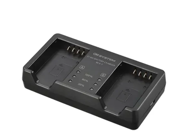 OM SYSTEM SBCX-1 / Sada nabíjačka a akumulátor / nabíjačka BCX-1 + batéria BLX-1 (V6560050E000)