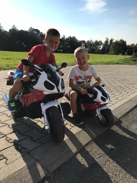 Mamido Detská elektrická motorka BMW S1000RR Maxi červená