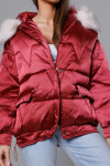 Krátka nadrozmerná bunda vo vínovej farbe (H-1109-25) odstíny červené S (36)
