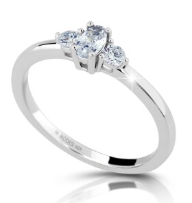 Modesi Elegantný strieborný prsteň s čírymi zirkónmi M01412 59 mm