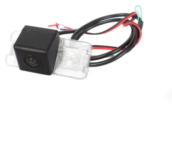 KEETEC BC FORD-02 / Parkovacia kamera / Ford Mondeo, S-max, Fiesta, Kuga, Tourneo Custom / IP67 / 170 °