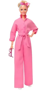 Mattel Bábika Barbie The Movie - Margot Robbie v ružovom overale