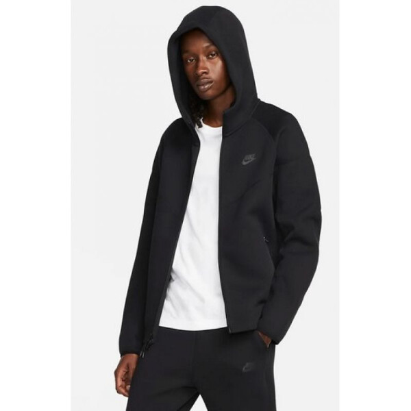 Nike Tech Fleece FB7921-010 cm)