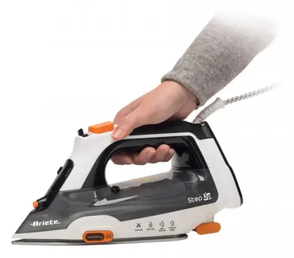 Ariete Step UP šedá/čierna / Naparovacia žehlička / 2400 W / suché aj parné žehlenie (6190)