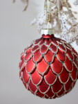 Chic Antique Sklenená ozdoba Red Bauble