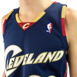 Mitchell Ness Cleveland Cavaliers NBA Swingman Jersey Lebron James SMJYGS18156-CCANAVY08LJA pánske oblečenie