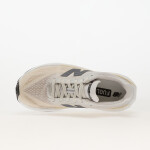 Tenisky New Balance FuelCell Rebel v5 Linen EUR 40