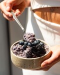 Vilgain Minútová proteínová kaša – biela čokoláda s čučoriedkami 400 g