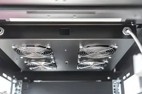 Digitus 19" čierna / Vetracia jednotka / 4 ventilátory / termostat / pre Unique, Dynamic (DN-19 FAN-4-B-N)