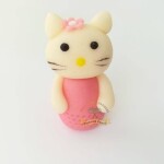 Figúrka na tortu HELLO KITTY 5cm z kokosovej hmoty - Fagos - Fagos