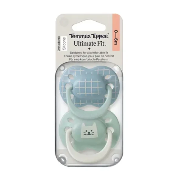 Tommee Tippee Cumlík Ultimate Fit Boy 0-6 m / Silikónový / Ortodontický tvar / 2 ks