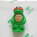 Figúrka na tortu žaba ninja 5cm Raphael z kokosovej hmoty - Fagos - Fagos