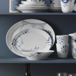 Royal Copenhagen Porcelánový oválny tanier Blue Fluted Mega 36,5 cm