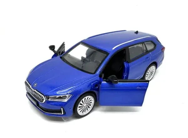 MSZ Model auta Škoda Superb Combi