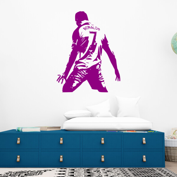 Veselá Stena Samolepka Futbalista Ronaldo Farba: fialová, Veľkosť: 60 x 76 cm