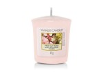 Yankee Candle Fresh Cut Roses vonná sviečka votívna 49g / doba horenia: až 15h (5038580000238)