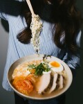 Vilgain Instantná rezancová polievka ramen BIO – 66 g