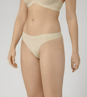 Dámske tangá Aura Spotlight High Leg String - Triumph černá (0004) 0038