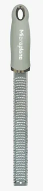 Microplane Premium Classic šedo-zelená / jemné strúhadlo / 32.5 cm / nerezová oceľ (46723)