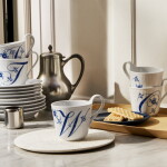 Royal Copenhagen Porcelánový hrnček Alphabet 330 ml – T