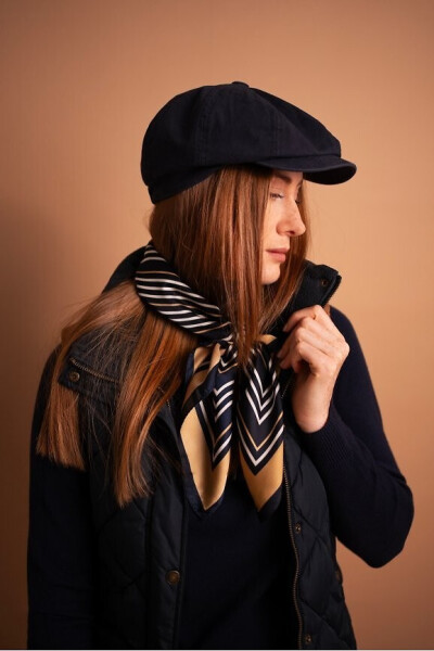 Šatka Art Polo 25219 Saténové prúžky zelená láhev Univerzální