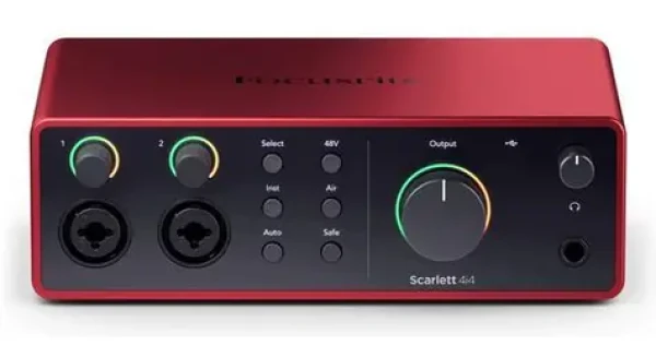 Focusrite Scarlett 4i4 4th Gen / Zvukové rozhranie / USB-C / 4 vstupy / 4 výstupy (Foc000158)