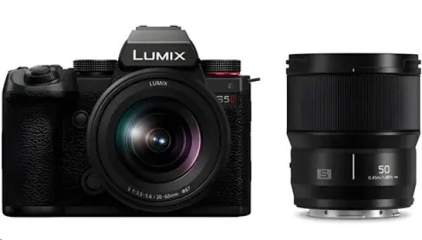 Panasonic Lumix S5 II + S 20-60mm F3.5-5.6 + S 50mm F1.8 / Fotoaparát / Full Frame / Objektívový Kit (DC-S5M2WE)