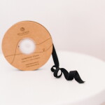 Bella Rose Zamatová stuha 1 cm – čierna (9 m)